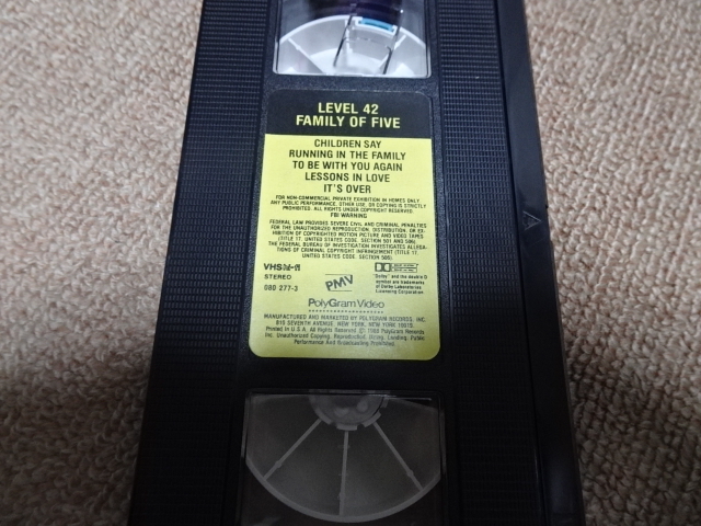 LEVEL 42（レベル４２）「FAMILY OF FIVE」1987年輸入盤VHS POLYGRAM VIDEO 080 277-3_画像2