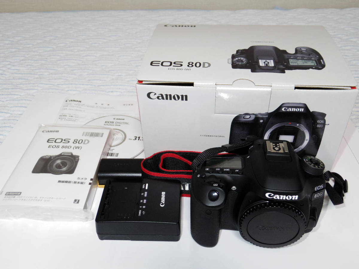 最新作売れ筋が満載 美品 ショット数8989回 Canon キャノン EOS 80D