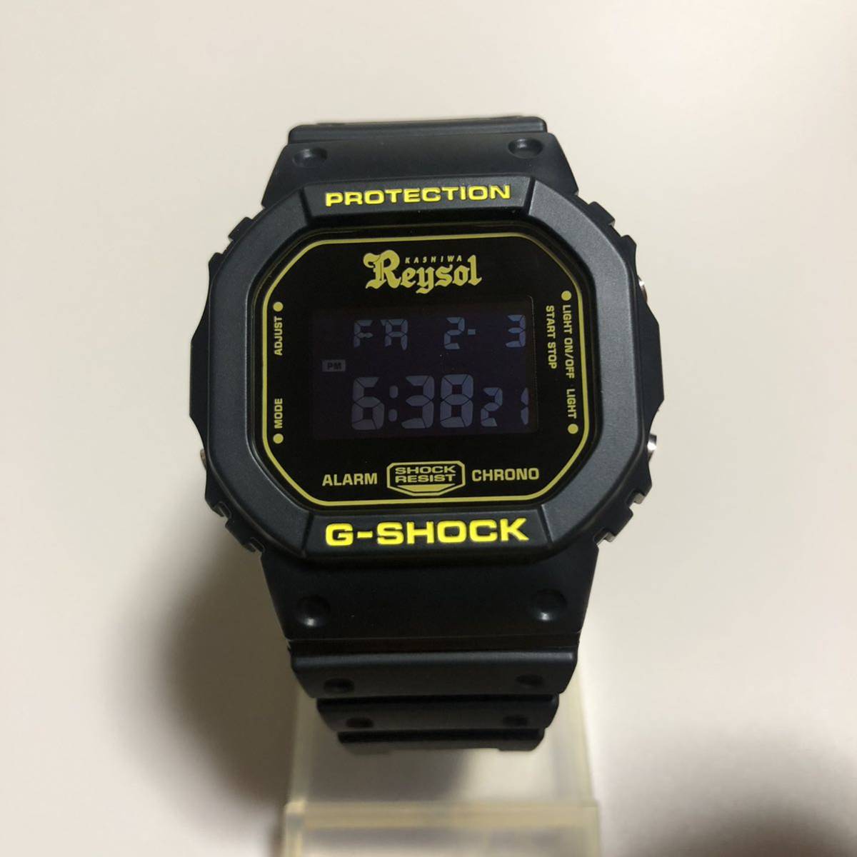 【未使用】G-SHOCK × 柏レイソル 2017年 DW-5600 限定 コラボの画像2