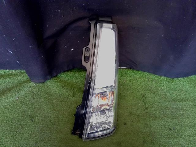 ワゴンR DBA-MH34S 右テールランプ LED TOKAI 35603-72M1 ワゴンR DBA-MH34S 右テールランプ LED TOKAI 35603-72M1