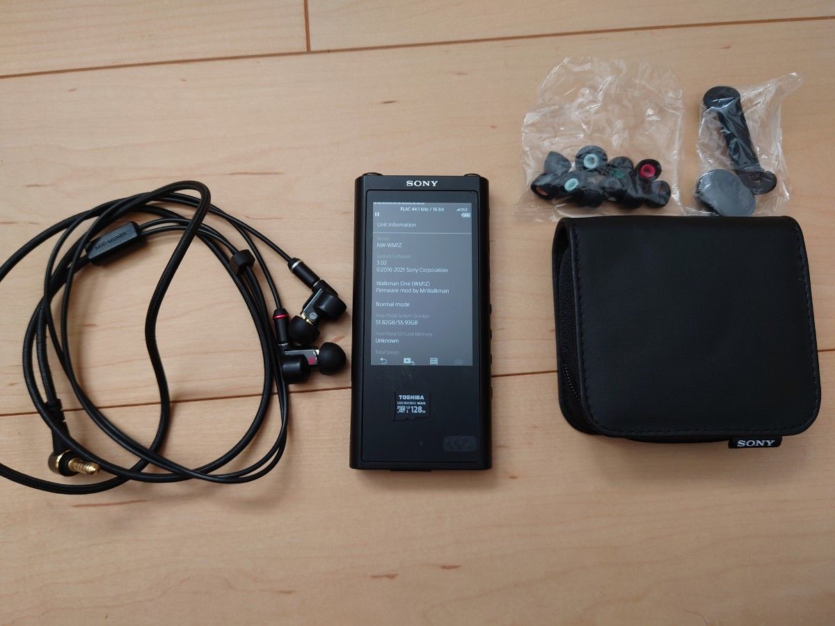 Walkman NW-ZX300 (SDカード、イヤフォン、ケーブル付)-