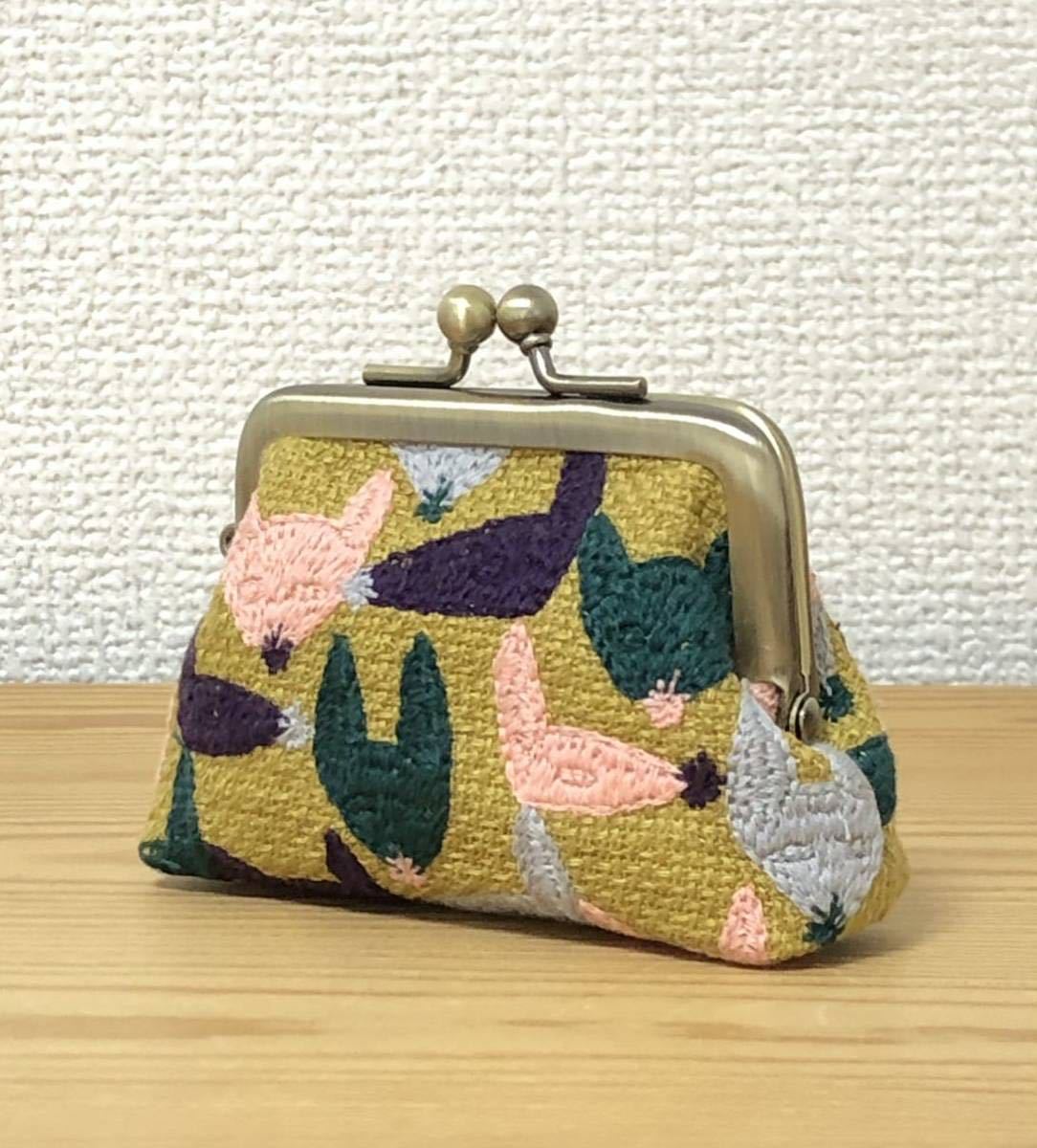 日本ショップ ミナペルホネン ミニミニがま口 ポーチ 財布 柴犬刺繍