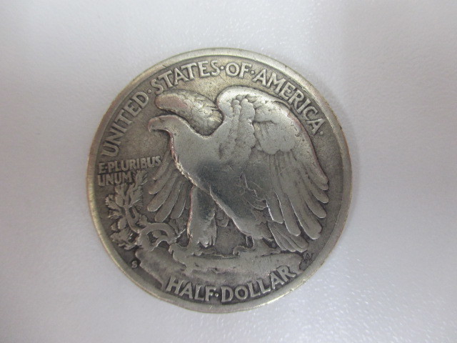 海外銀貨２枚おまとめ ペルー修好100周年記念 100ソル銀貨 1873・1973、アメリカ ハーフダラー銀貨 ウォーキングリバティ 1942 現状品の画像3
