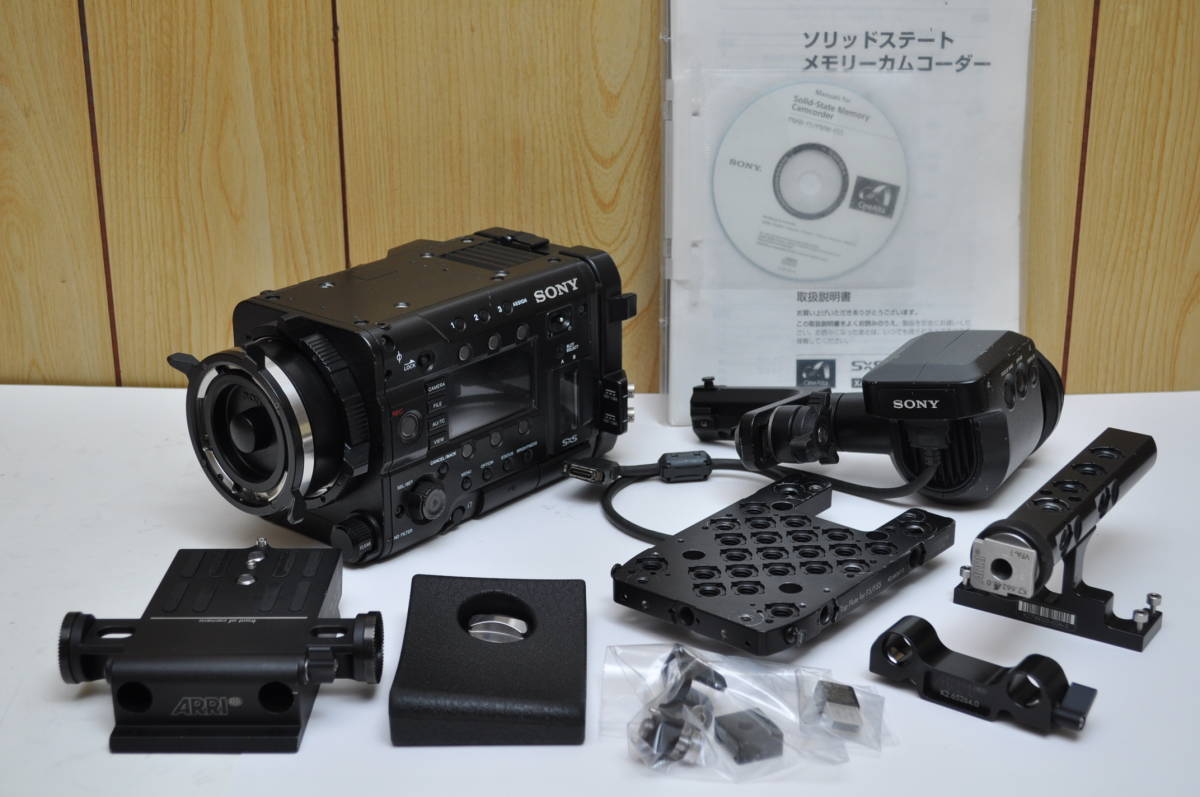 ソニー CineAlta 4Kカメラ　SONY PMW-F55　0.7型有機ELビューファインダー DVF-EL100　ARRIサポートシステム付！　メモリーカムコーダー 4K_8002　コンディション良好！