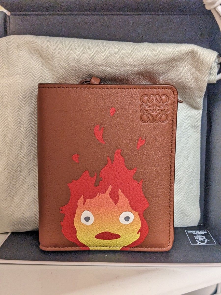 ロエベ×ハウルの動く城 カルシファー 財布|Yahoo!フリマ(旧 ロエベ×ハウルの動く城 カルシファー 財布|Yahoo!フリマ(旧