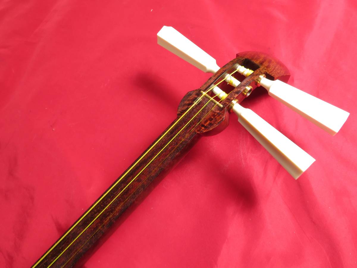 おトク情報がいっぱい! 三味線 中太竿(犬皮両面張替済) 和楽器