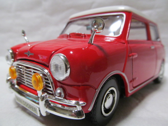 《全国一律送料800円》◇超希少 １／１８ モーリス ミニクーパー 1961～67年 赤色 Mini Cooperの画像3