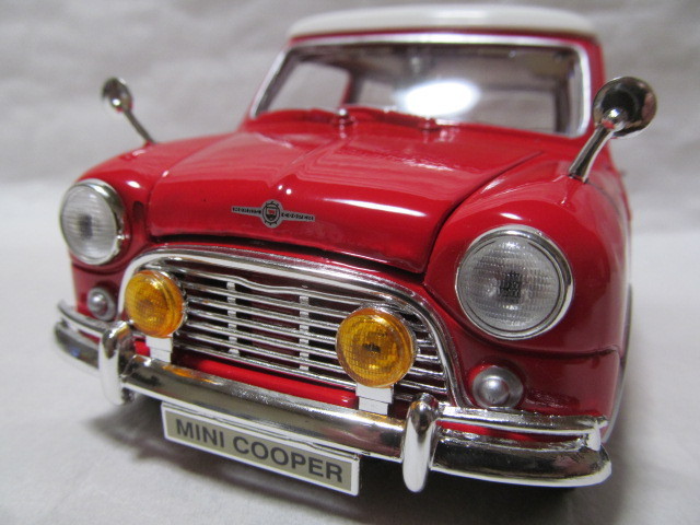 《全国一律送料800円》◆超希少 １／１８ モーリス ミニクーパー 1961～67年 赤色 Mini Cooper