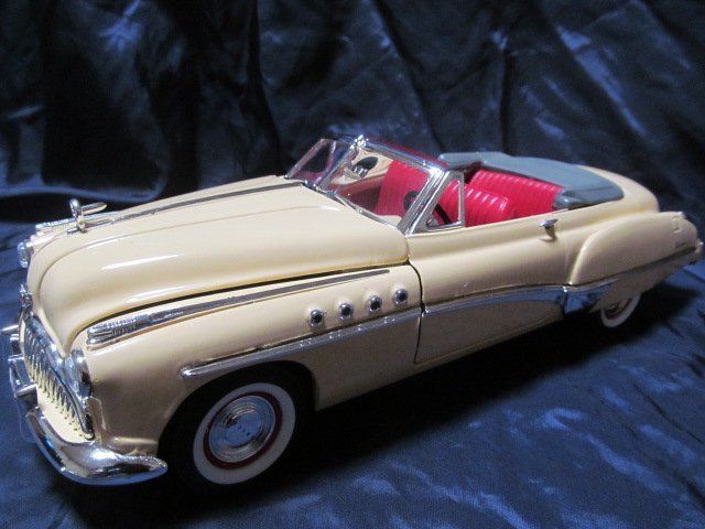 《全国一律送料800円》超希少 １／１８ ビュイックロードマスター 1949年 ベージュ色 Buick Road Master_掲載写真は他の同型モデルを流用致しました