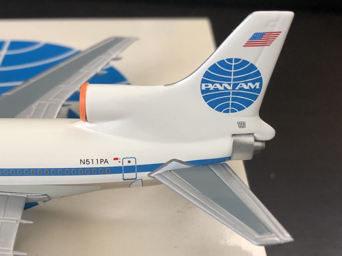 Blue Box 1/400 L-1011-385-1 Tristar 1 N511PA Clipper Black Hawk