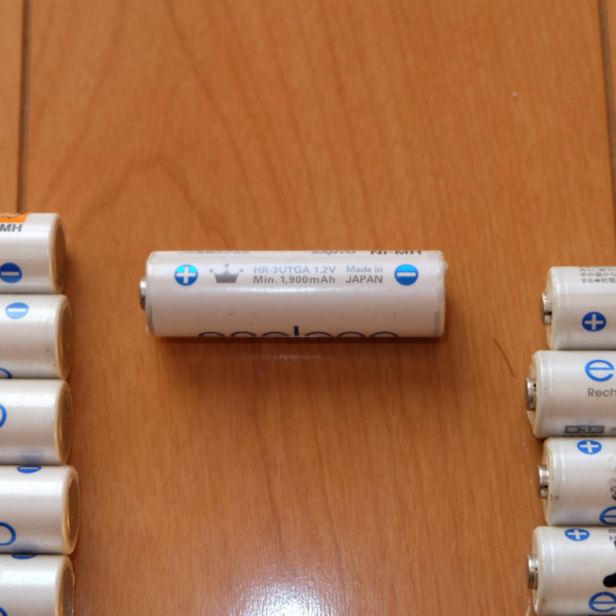 中古 SANYO サンヨー 単3充電池 eneloop エネループ 33本セット HR-3UTG 第1世代 / HR-3UTGA 第2世代 1.2V  min.1900mAh Ni-MH