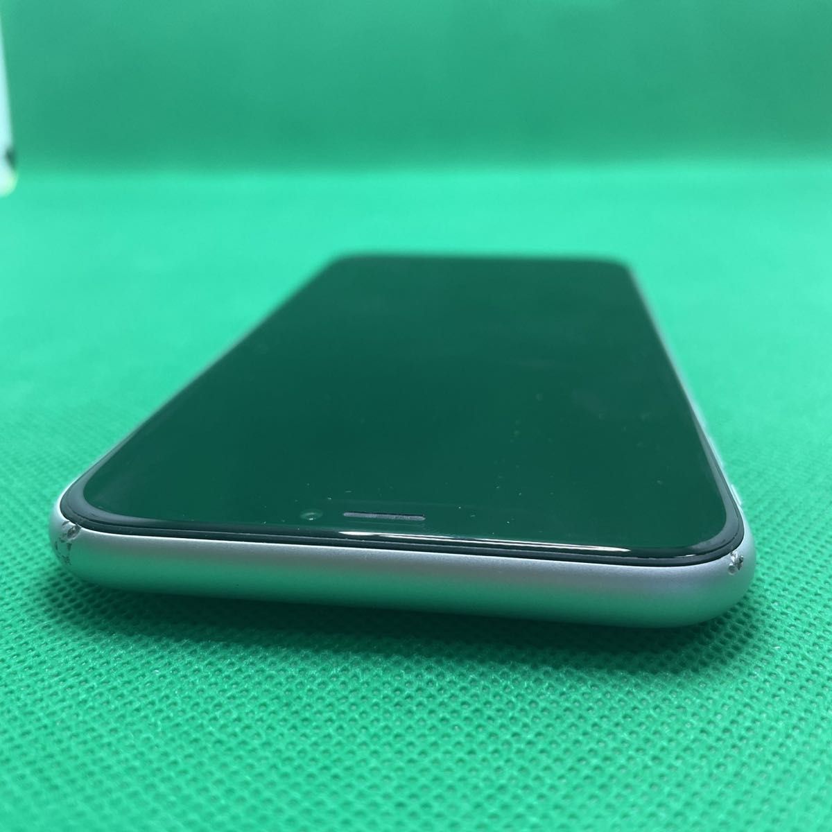 格安美品】iPhone XR 64GB simフリー本体 136-