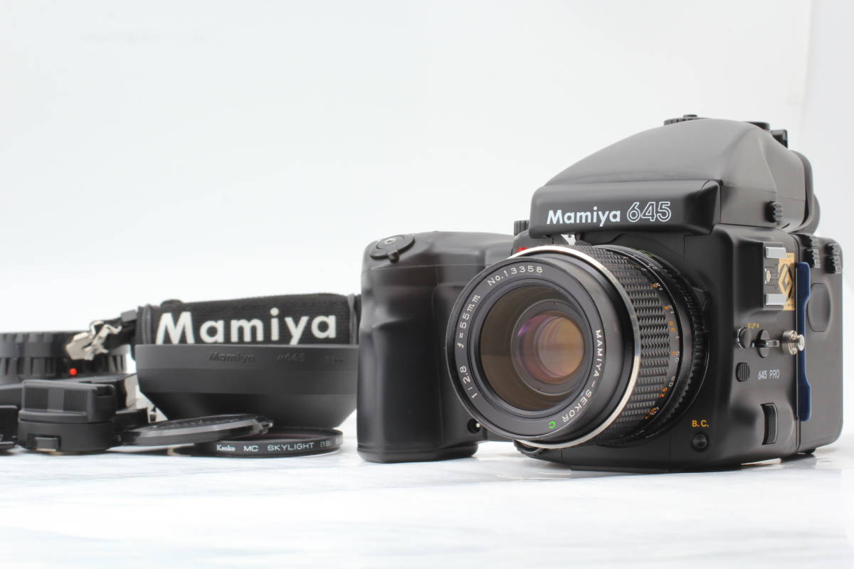【美品】Bonus!!【MINT】 Mamiya 645 Pro w/ 80mm f2.8 AE Prism Finder Winder Grip マミヤ 153@Oq