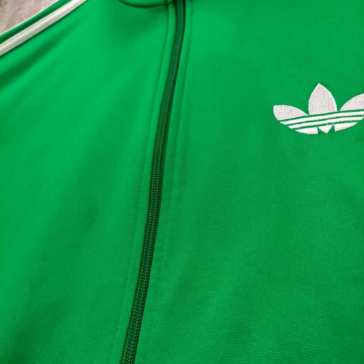 ゆったりサイズ 3XL adidas アディダス 緑 白 グリーン ホワイト ロゴ 古着 上着 トレフォイル ジャージ バイカラー トラックジャケット_画像9