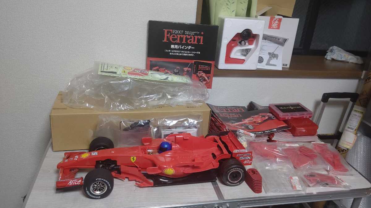 DeAGOSTINI F2007 Ferrari エンジンラジコンカーフルセット未走行