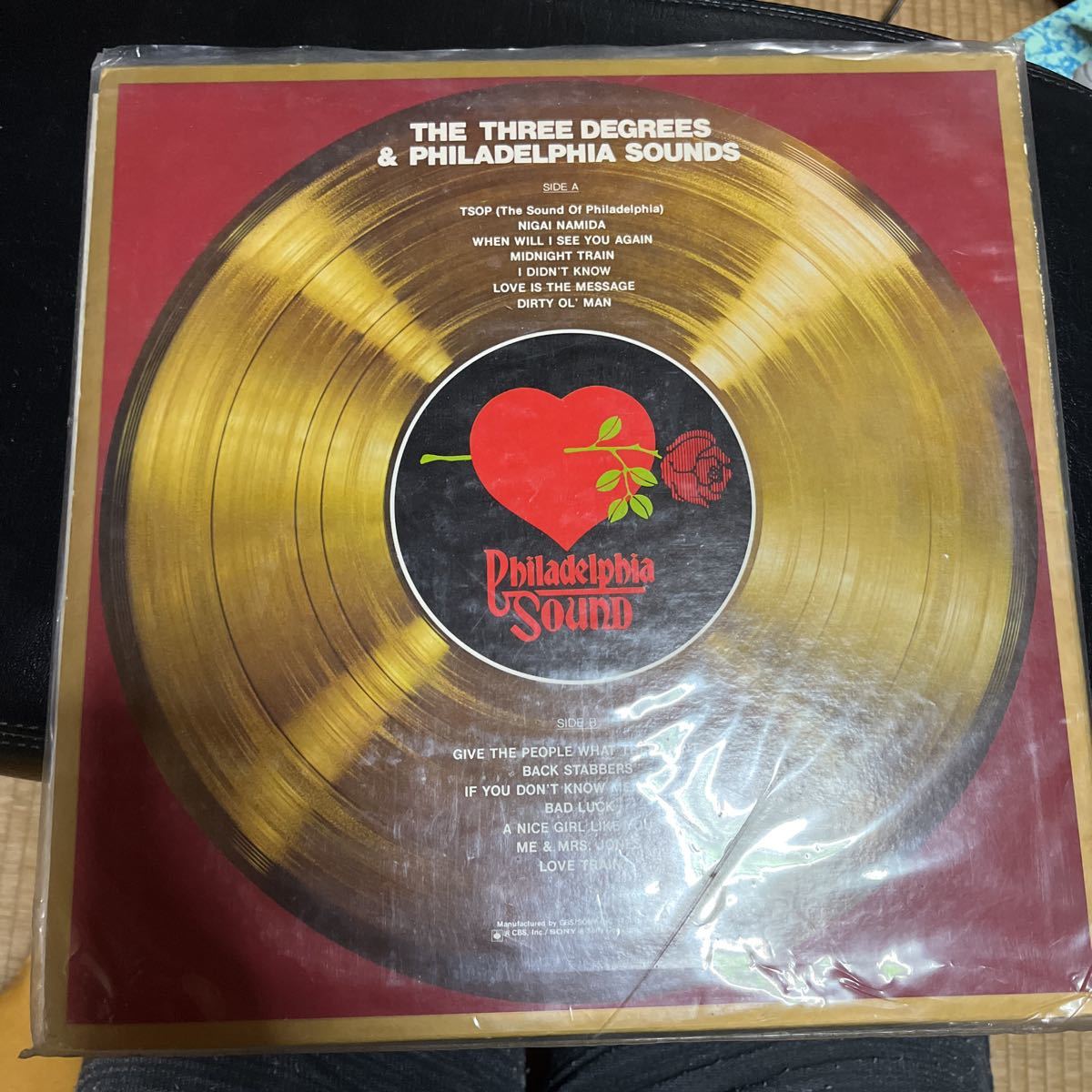THE THREE DEGREES& PHILADELPHIA SOUNDS LP レコード　NEW GOLD DISC_画像2