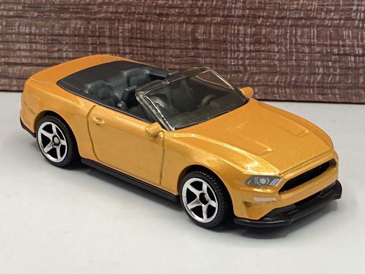 即決有★マッチボックス MATCHBOX 2018 FORD MUSTANG CONVERTIBLE フォード マスタング コンバーチブル 20パック バラ★ミニカー ルース_画像3