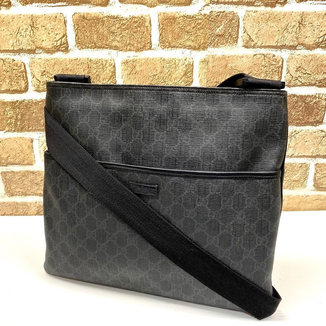 世界的に 美品!GUCCI PVC GGスプリーム ショルダーバッグ 5496 その他