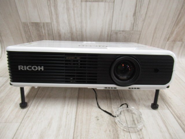 ▲Ω WA2 11090♪ 保証有 RICOH【IPSiO PJ X3240N】リコー モバイルプロジェクター ランプ使用時間212H キレイめ_画像2