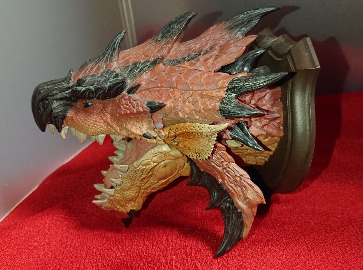 モンスターハンター BEST ハンティングトロフィーリオレウス 一 モンスターハンター BEST ハンティングトロフィーリオレウス 一