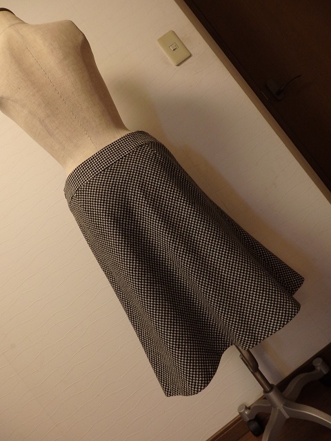 [ beautiful goods ]*SPB white × black Anne gola. thousand bird .. skirt /3*