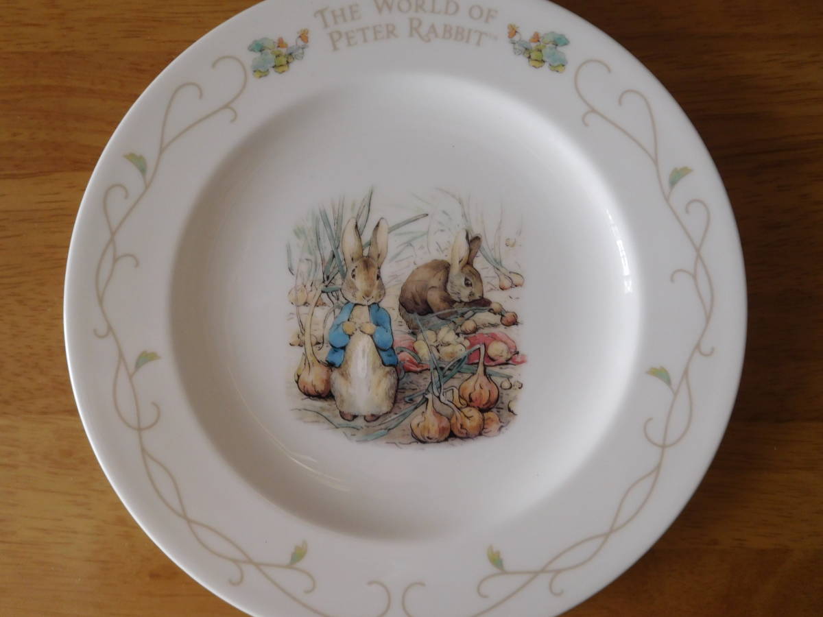 ★PETER RABBIT 　ピーターラビット ペア　中皿　プレート　未使用★