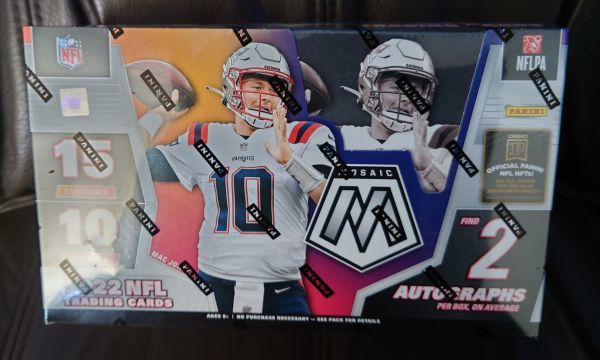 NFL 未開封BOX 2022 Panini MOSAIC Footballl Hobby www.ajyall.com