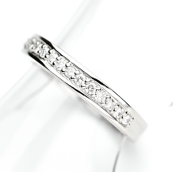 新品同様 指輪 ダイヤモンド0.16ct Pt900 プラチナリング ハーフ