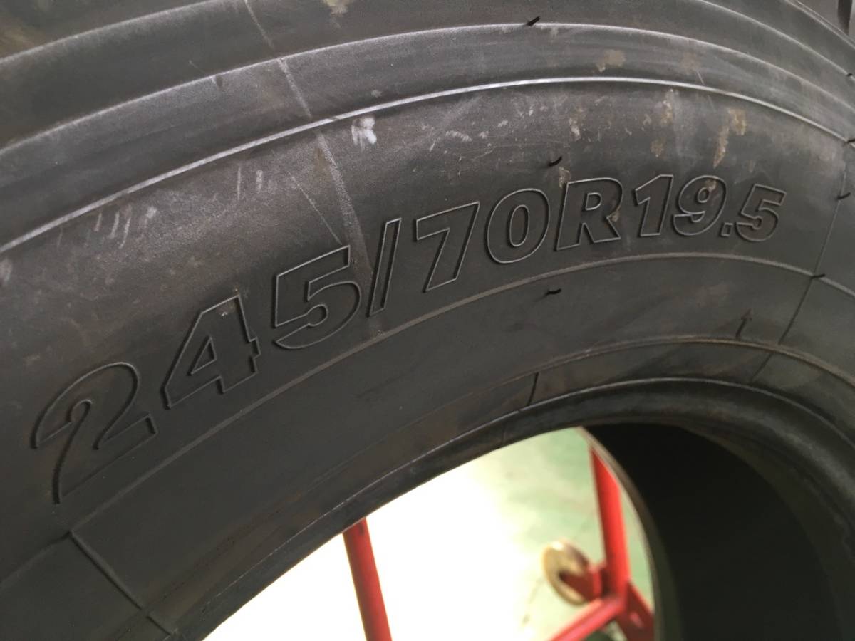 x041-3-2 ☆245/70R19.5 中古1本！ ヨコハマ ZEN902ZE（スタッドレス） 2020年製！ k40_画像5