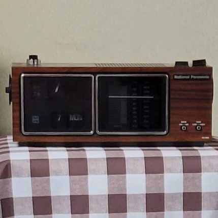 Yahoo!オークション - パタパタ時計付きラジオ RC-685 National Yahoo!オークション - パタパタ時計付きラジオ RC-685 National