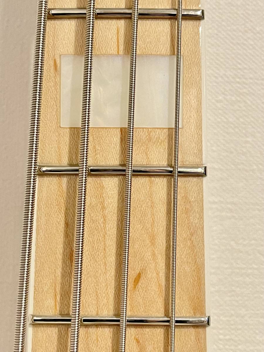 新品同様】軽量3 1kg 日本製 ハイエンド ショートスケールベース VOX