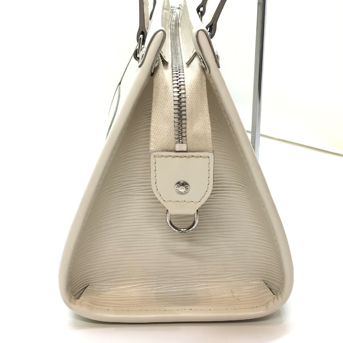 LOUIS VUITTON ルイヴィトン LV マドレーヌPM ハンドバッグ エピ 白