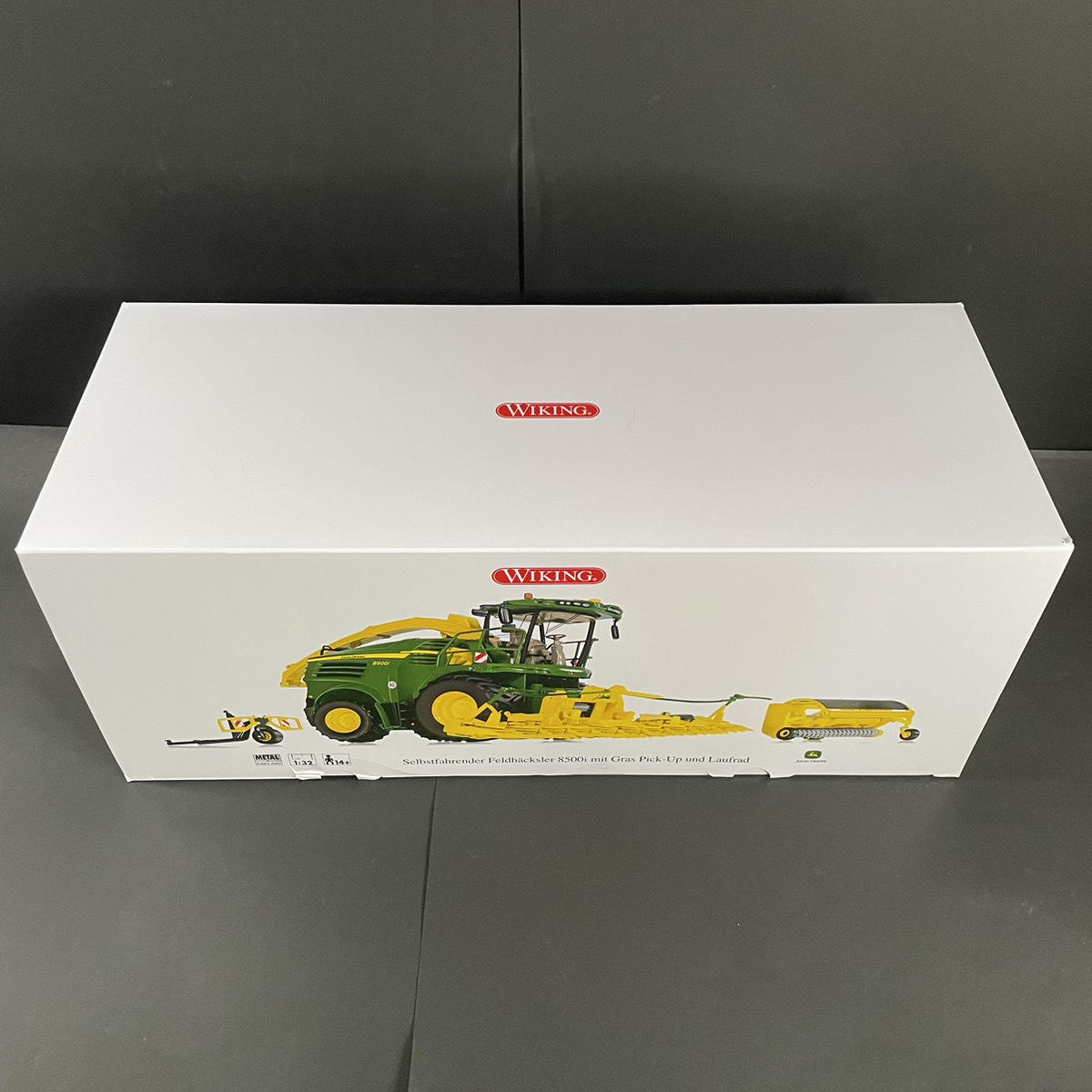 にダメージ 新品未開封 Wiking JOHN Deere 8500i Forage Harvester 1