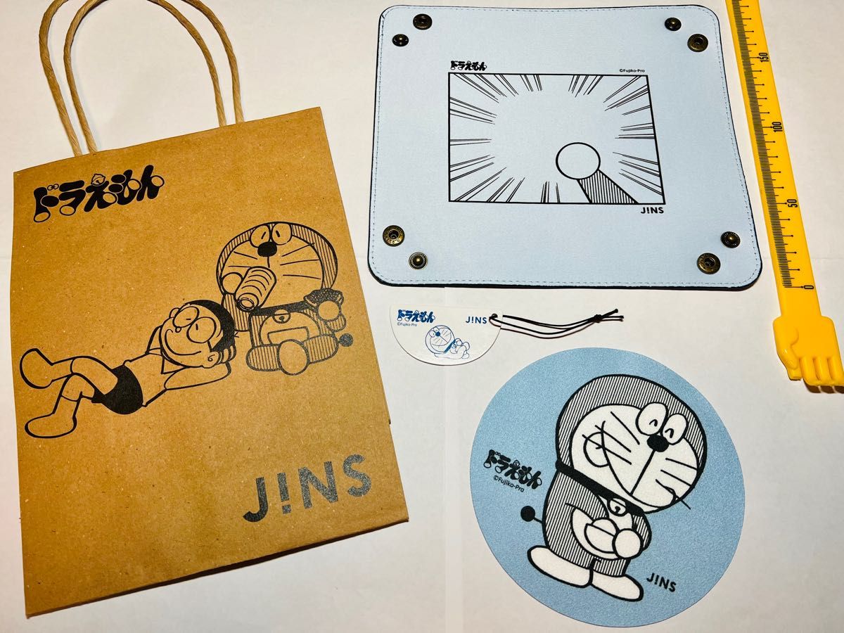 JINS ドラえもん　メガネケース（メガネトレー）メガネ拭き 紙袋　タグ （非売品 ノベルティ）