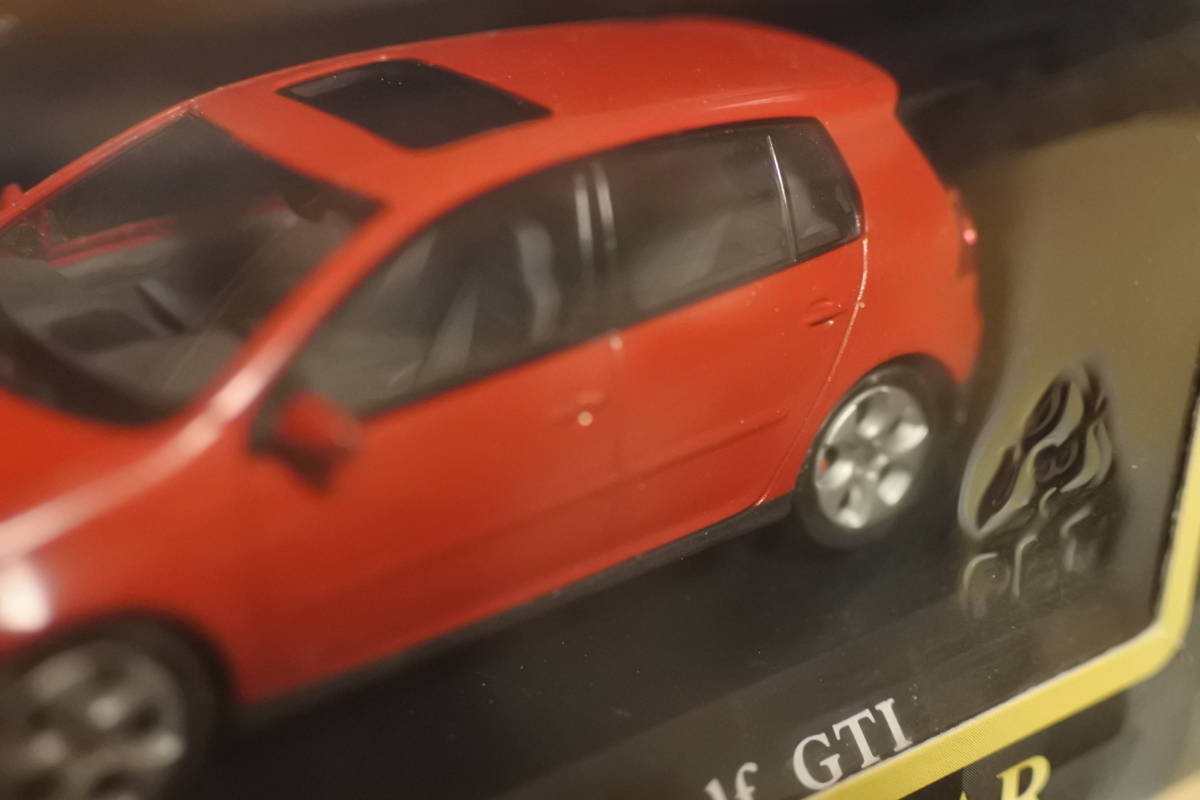 VW ゴルフ GTI 赤 カララマ 新品同様未使用未開封 1/43 | JChere雅虎