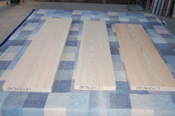 桧　ヒノキ（東農檜）　3本で18000円 角材 材木 木材 新品 7年乾燥_画像2