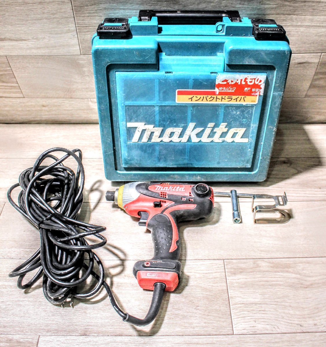 動作品☆マキタ(Makita) インパクトドライバ 100V モデル6955 収納