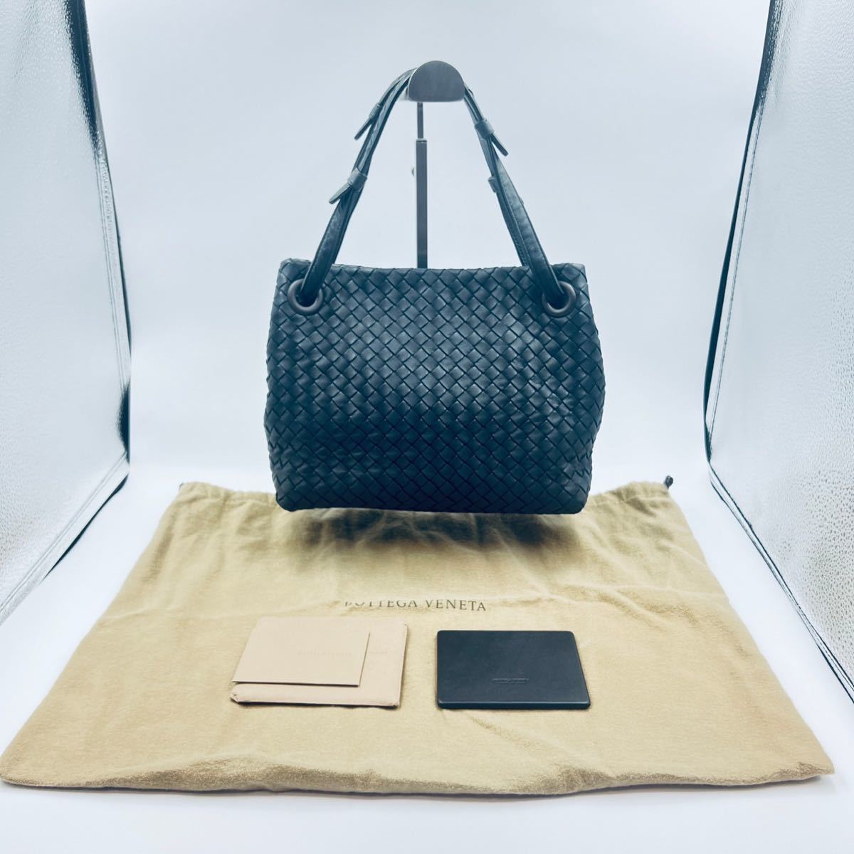 BOTTEGA VENETA イントレチャート レザー ガルダバッグ オマケ付き_画像1