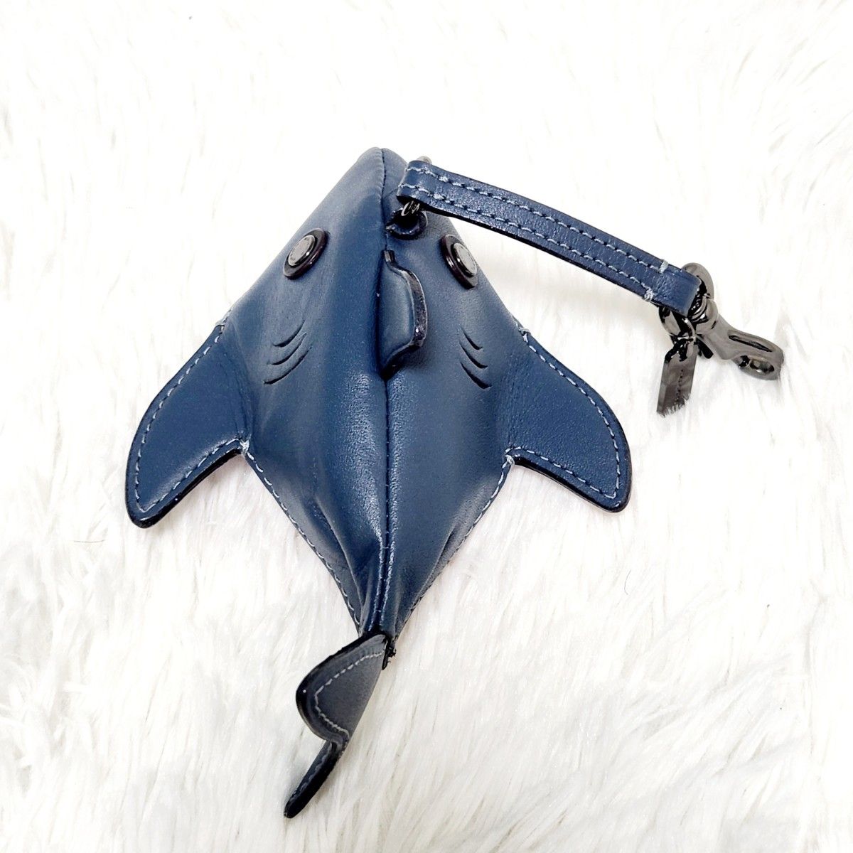 美品】COACH コーチ サメ シャーキーホルダー コインケース 美品】COACH コーチ サメ シャーキーホルダー コインケース