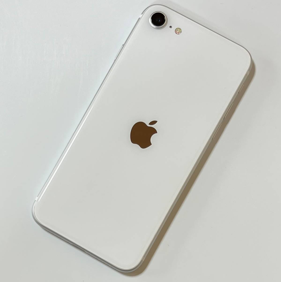 ヤフオク! - (美品) Apple SIMフリー iPhone SE (