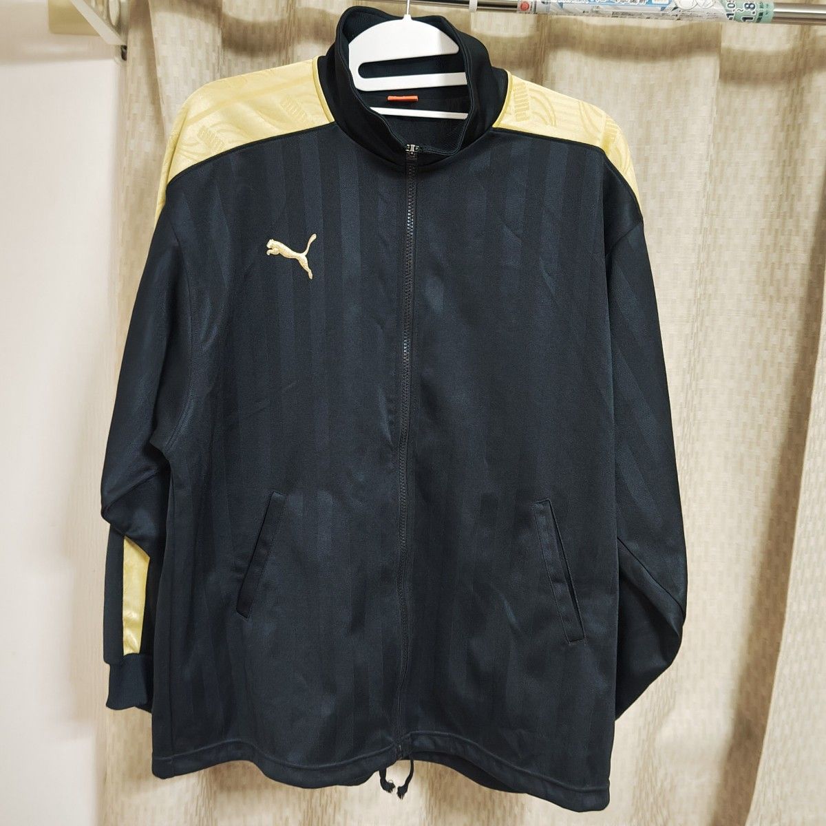 PUMA プーマ ジャージ上下 黒金 ブラック×ゴールド セットアップ PUMA プーマ ジャージ上下 黒金 ブラック×ゴールド セットアップ