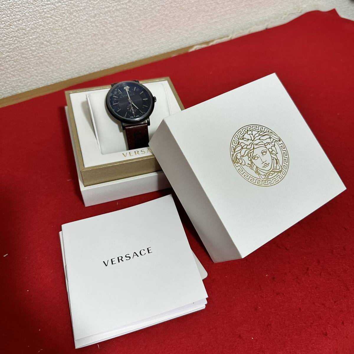 新品未使用 VERSACE ヴェルサーチ Vサークル 腕時計 VEBQ00419