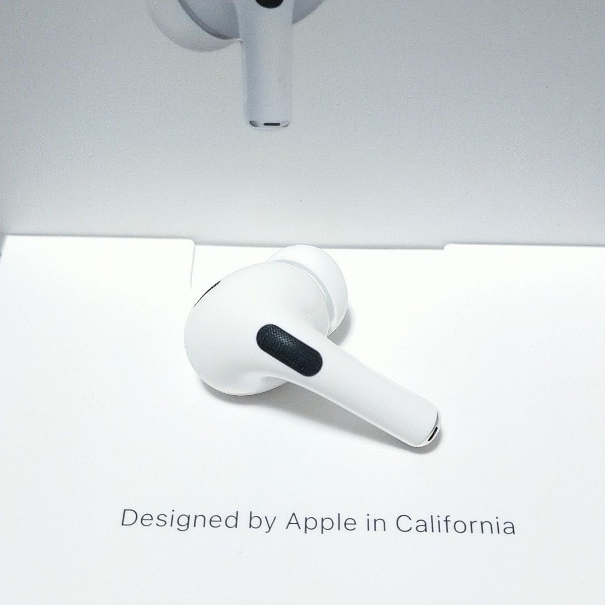 NEW限定品】 AirPods Apple社純正品 Pro （第2世代）右耳 2 イヤフォン