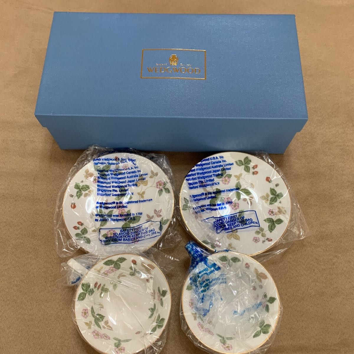 2021新入荷 廃盤 希少 レア WEDGWOOD 希少 新品未使用 美品 黒壺 希少