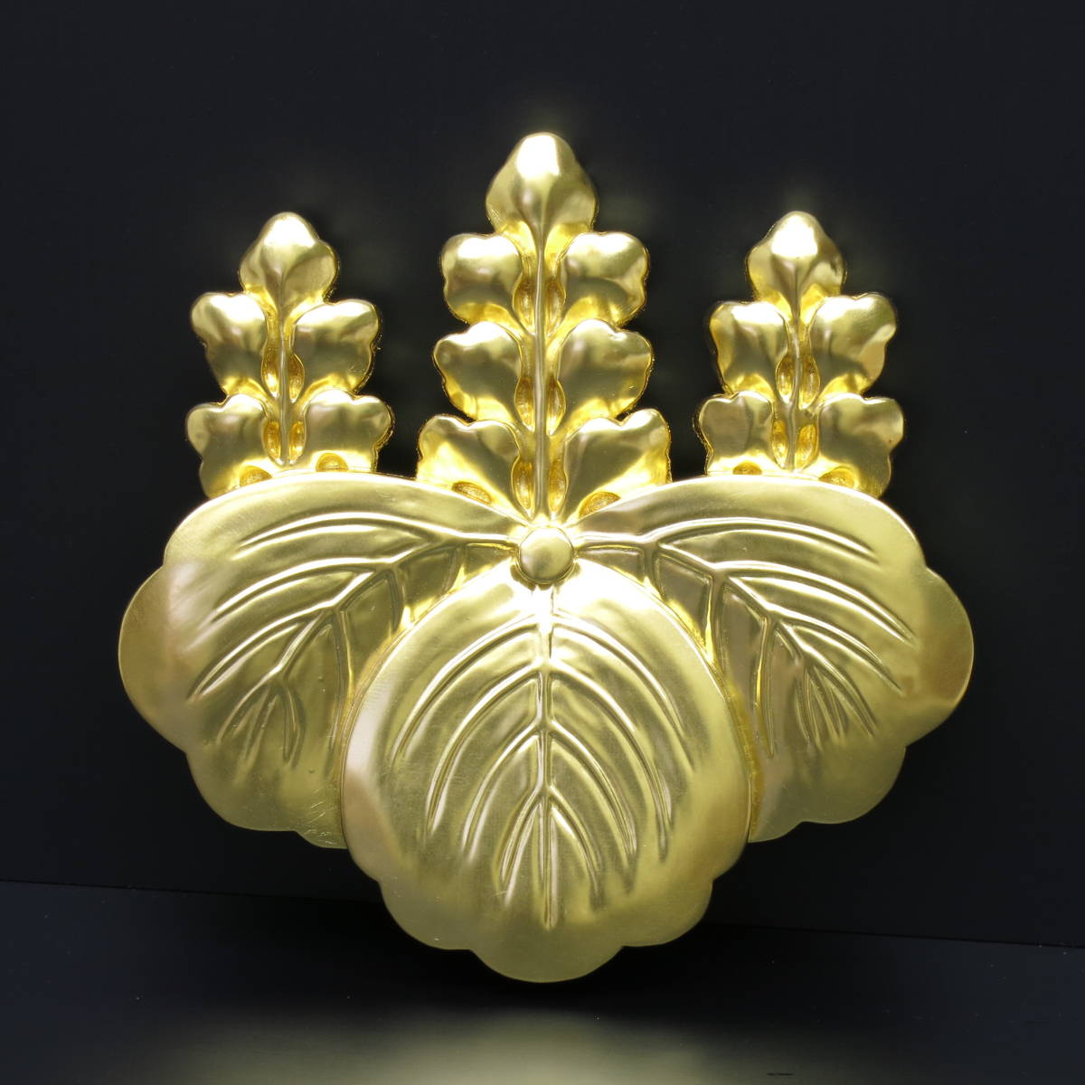 【未使用在庫品特価④】定紋 桐紋 幅約26.5cm(約9寸) 樹脂製本金箔押し 本願寺派 浄土真宗 寺院仏具仏壇、仏具