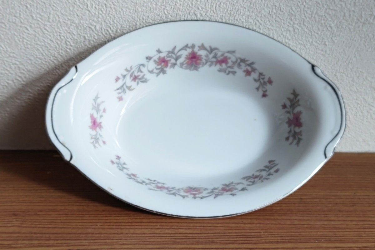 ≪昭和レトロ≫カレー皿 2枚 オーバル 楕円形 花柄 銀彩|Yahoo ≪昭和レトロ≫カレー皿 2枚 オーバル 楕円形 花柄 銀彩|Yahoo