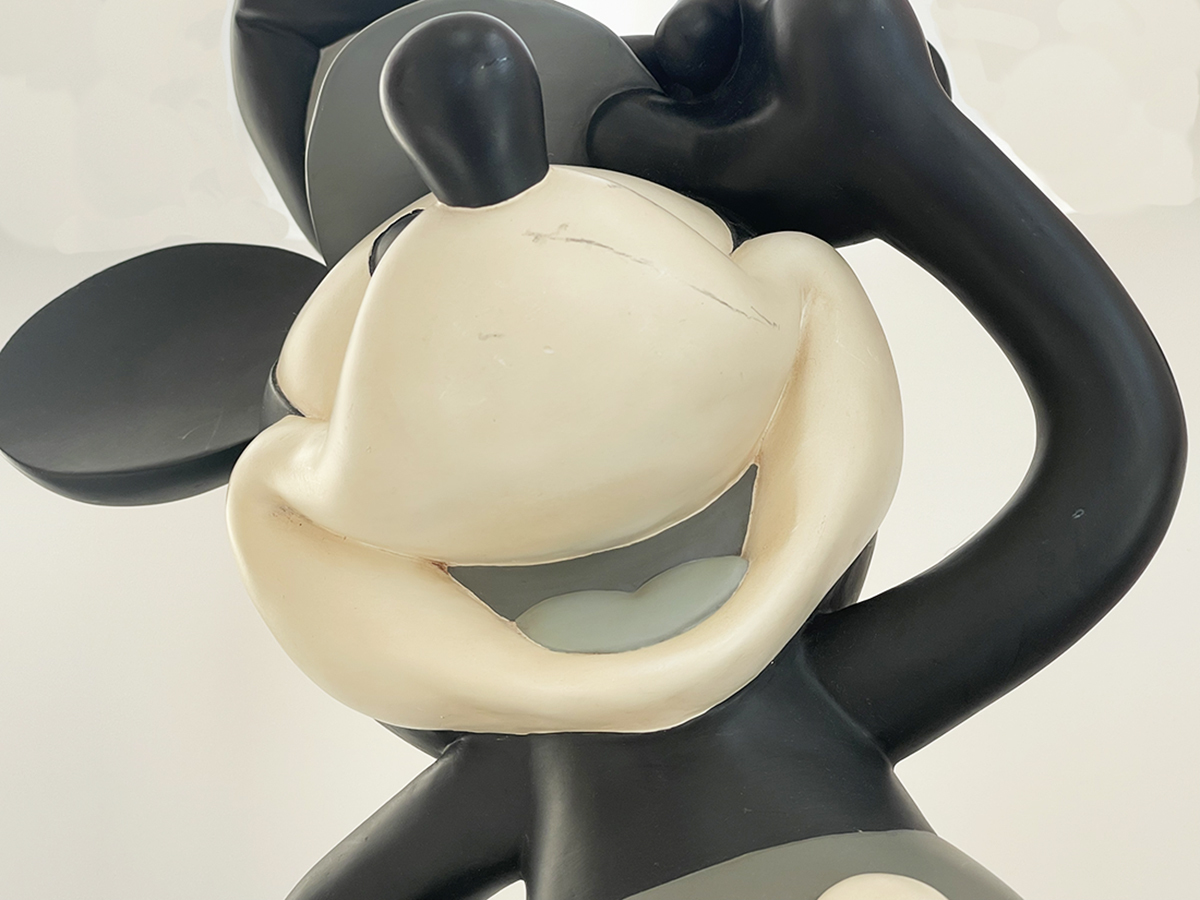 DISNEY ディズニー ミッキー 白黒 置物・陶器 大きいサイズ DISNEY ディズニー ミッキー 白黒 置物・陶器 大きいサイズ