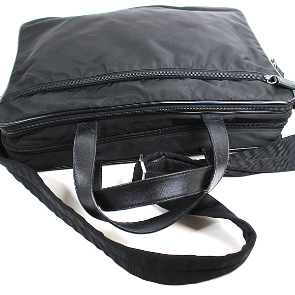 プラダ トートバッグ ビジネスバッグ　ビジネスかばん　鞄　ショルダーバッグ 黒　斜め掛け　ブラック　ナイロン PRADA　美品　q603_画像4
