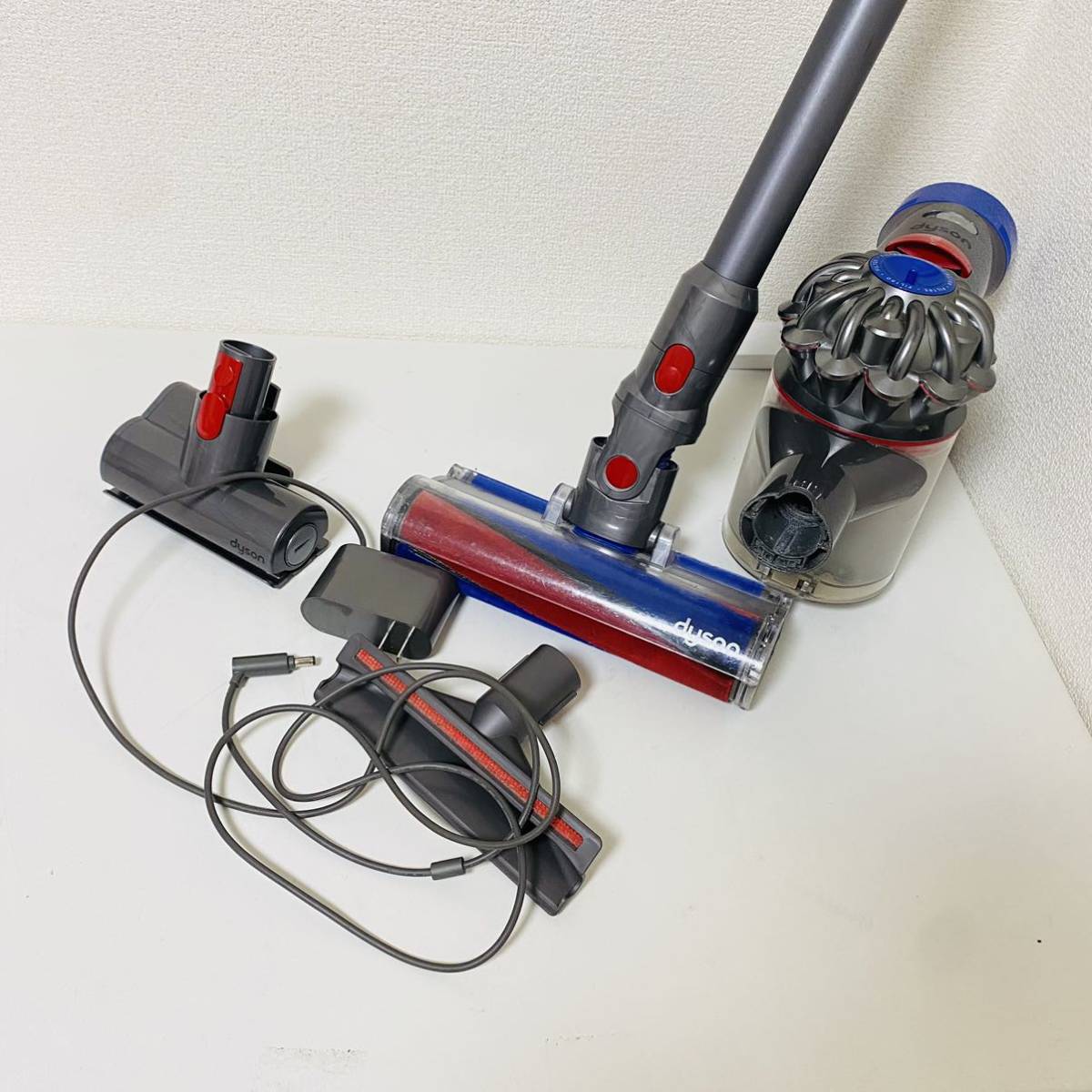 dyson V8 Fluffy SV10 ダイソン Yahoo!フリマ（旧）-