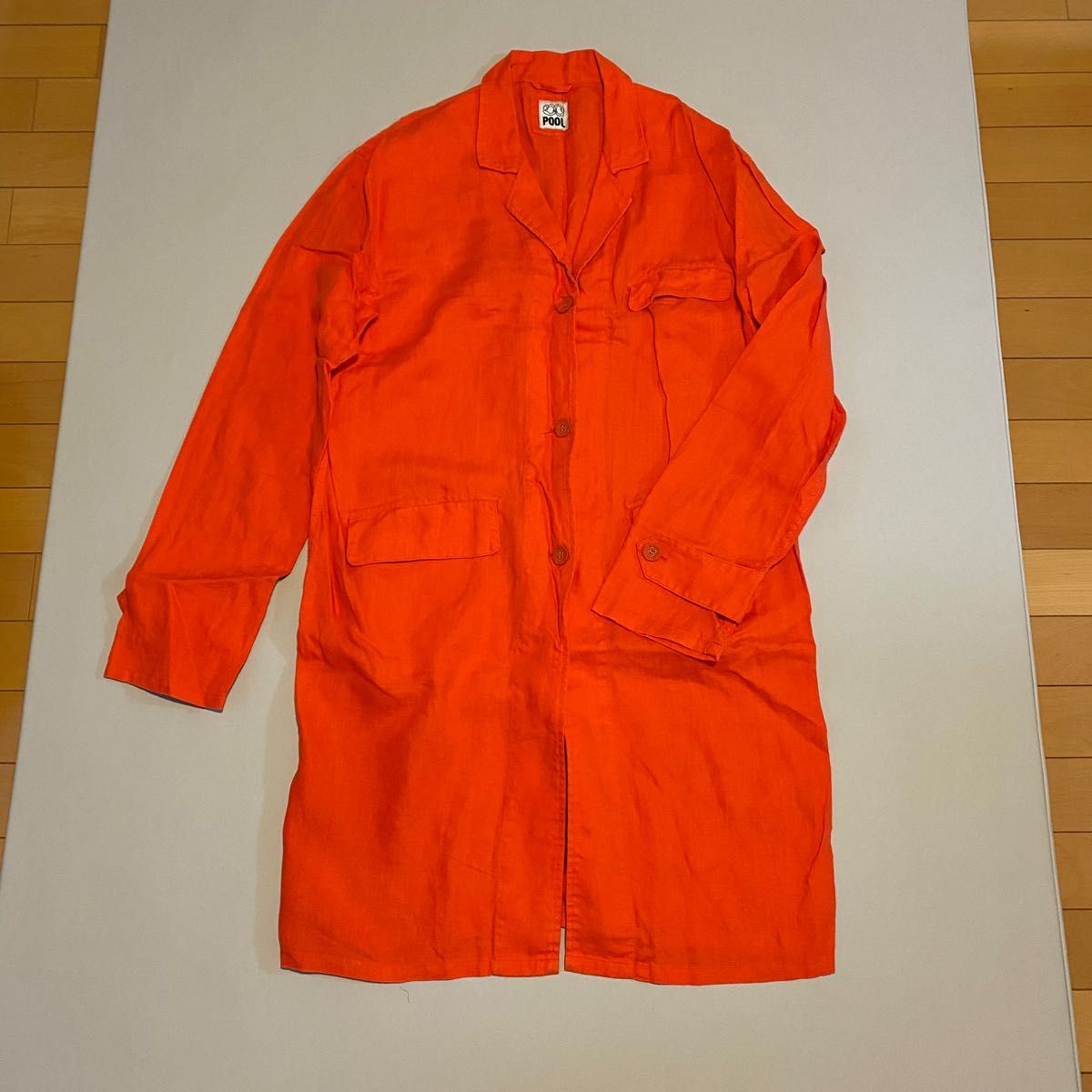 【poolいろいろの服】アトリエコート ヴィヴィッドレッド